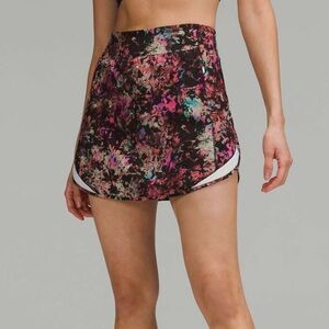 Lululemon Hotty Hot High-Rise Skirt in Stencil Blossom Red Multi / Sheer Blue 2